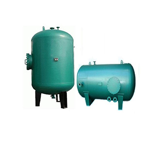 /images/20220324/c59a725fe4f95b8733e314e75242aa47.jpg 浮動(dòng)盤管容積式換熱器.jpg